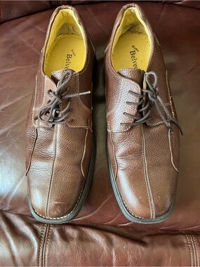 Belvedere Studio Bay Bridge Men Burgundy Color Leather Lace Up Shoe, Size 10D.